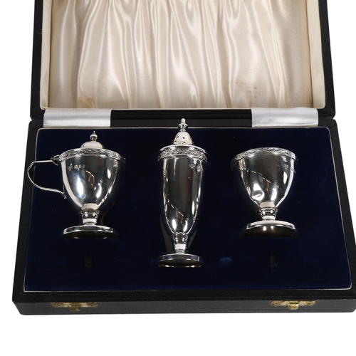 1009 - An Elizabeth II silver 3-piece cruet set, hallmarks London 1975, maker's marks for A Chick & Sons Lt... 