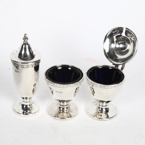 1009 - An Elizabeth II silver 3-piece cruet set, hallmarks London 1975, maker's marks for A Chick & Sons Lt... 