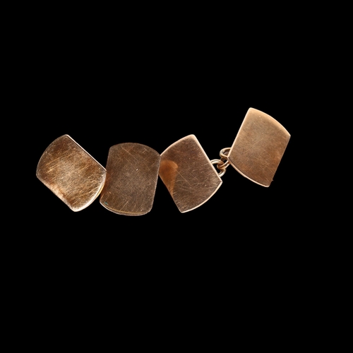 1014 - A pair of 9ct gold cufflinks of plain form, 7.2g