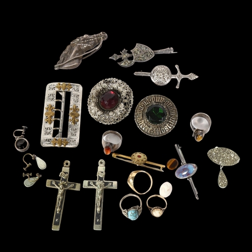 985 - A group of silver and other jewellery, to include a Victorian granite set shield and axe design broo... 