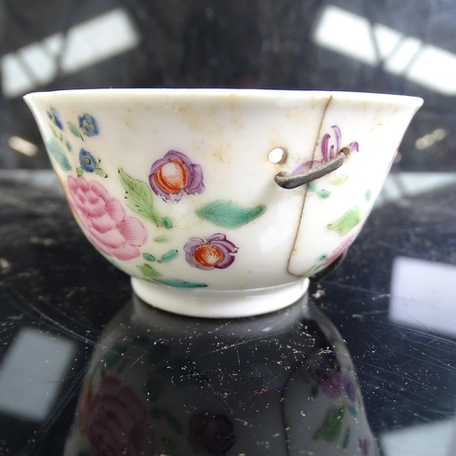 564 - A pair of Chinese famille rose tea bowls and matching saucer, and another Chinese porcelain tea bowl... 