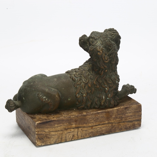 47 - A patinated bronze figural Spaniel dog sculpture, on simulated marble base, base length 12cm