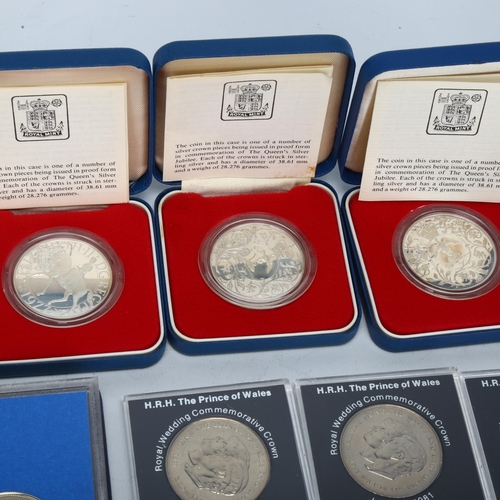 168 - A collection of British commemorative coins, 3 silver proof crowns and Victoria Diamond Jubilee case... 