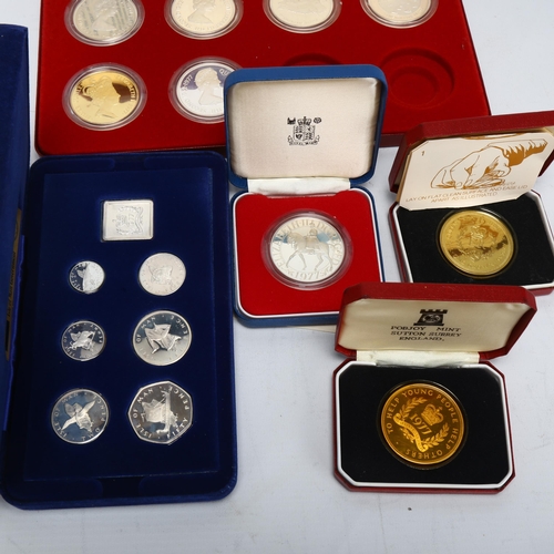 172 - A collection of 1977 silver commemorative coins for Queen Elizabeth II silver jubilee