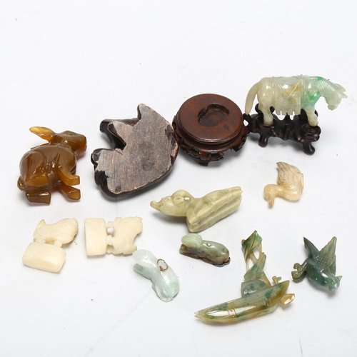 185 - A collection of Chinese hardstone carvings of animal forms (11)