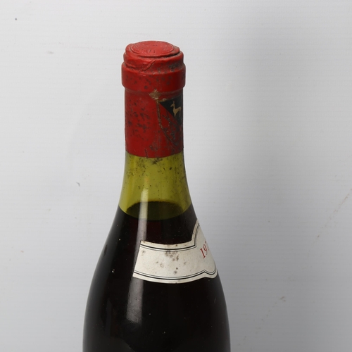 212 - A bottle of 1971 Chambertin Clos de Beze, Domaine Clair-Dau, Cote -d'Or