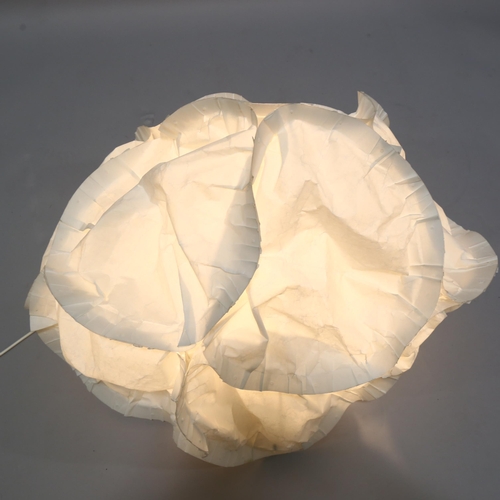 512 - Frank Gehry, a Cloud pendant paper-like lamp shade by Belux, the amorphous shape being customisable,... 