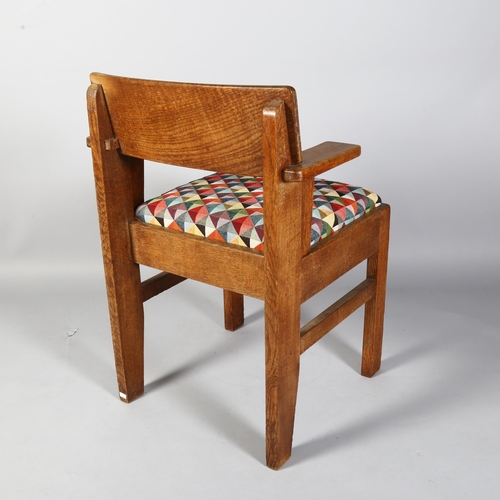 513 - A Haagse school Arts & Crafts or Art Deco elbow chair in oak, Netherlands, 1930s, height 77cm