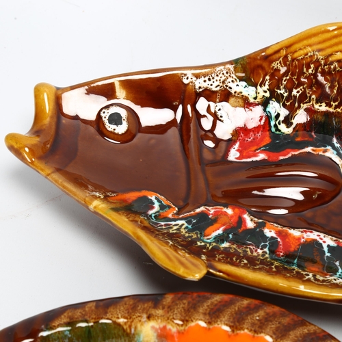 539 - 2 1960s' French ceramic dishes in fish form, Vallauris and Ronce Bains, both 36cm