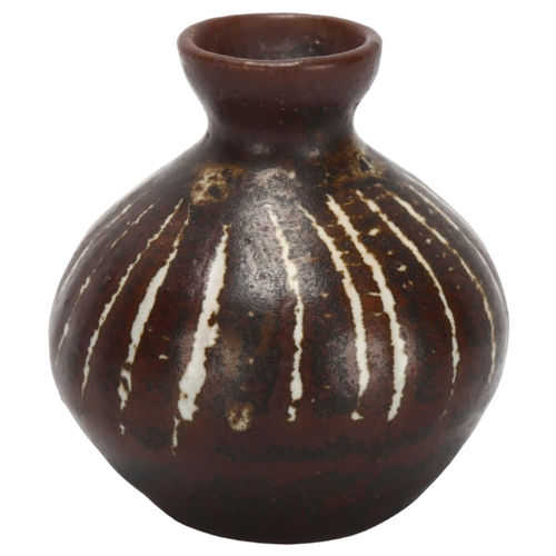 472 - David Leach (1911-2005), a small tenmoku glaze bud vase, makers mark to base, height 7cm