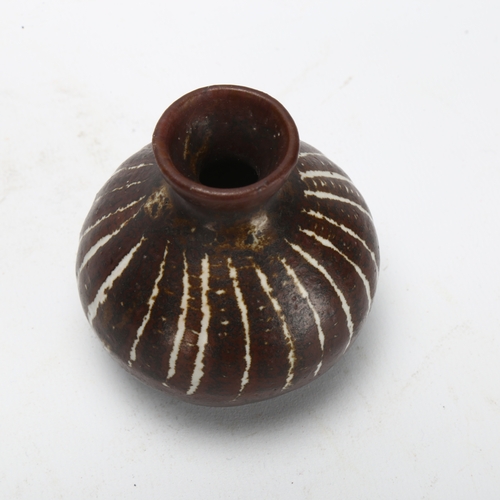 472 - David Leach (1911-2005), a small tenmoku glaze bud vase, makers mark to base, height 7cm