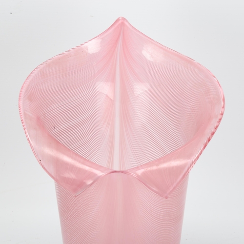 517 - A Venini Calla vase in pink, Fencio Zanfirico glass designed by Tyra Lundgren 1960’s , signed in dia... 