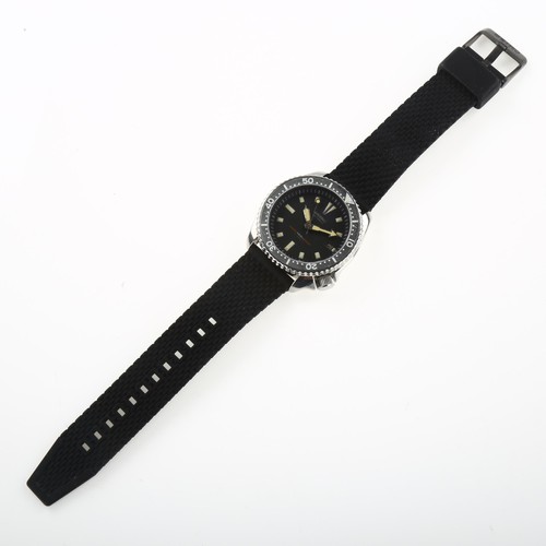 1009 - SEIKO - a stainless steel Diver automatic wristwatch, ref. 7002-700A, black dial with luminous block... 