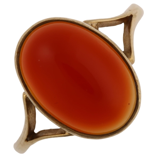 1210 - A late 20th century 9ct gold carnelian dress ring, set with oval cabochon carnelian, hallmarks Birmi... 