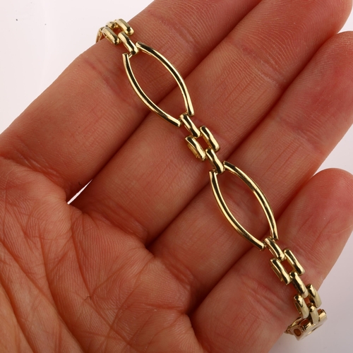 1308 - A 9ct gold gatelink bracelet, length 18cm, 7.9g