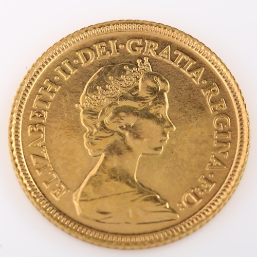 1330 - An Elizabeth II 1982 gold half sovereign coin, 3.9g