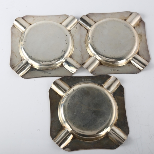 1573 - A set of 3 Elizabeth II silver ashtrays, by Poston Products Ltd, hallmarks Birmingham 1959, width 11... 