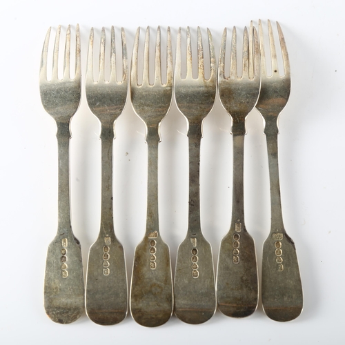 1586 - A set of 6 William IV Fiddle pattern dessert forks, by Jonathan Hayne, hallmarks London 1832, length... 