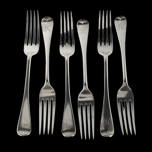 1592 - A set of 6 Edward VII silver Old English pattern dinner forks, by Robert Stebbings, hallmarks London... 