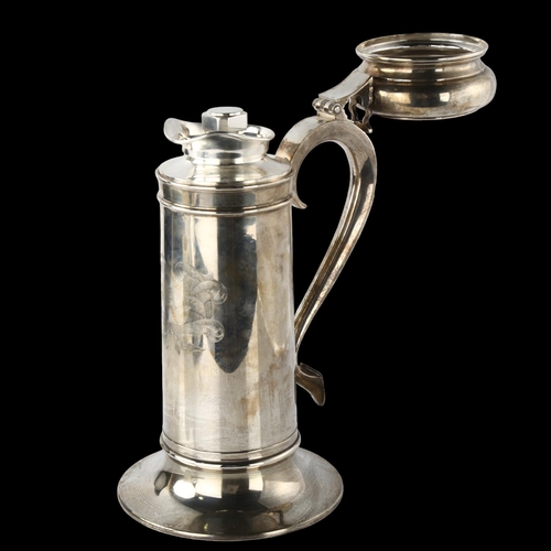1599 - A large American novelty silver flagon cocktail shaker, modelled as a 1650 style English flagon, wit... 
