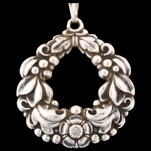 1422 - CARL M KOHR - an Art Nouveau Danish silver laurel wreath pendant necklace, on later silver foxtail l... 