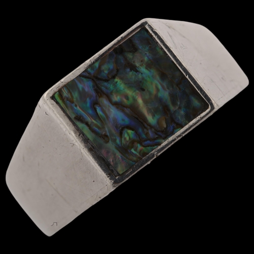 1431 - HARALD WILLIAM JENSEN - a large Danish sterling silver and abalone signet ring, setting height 11.7m... 