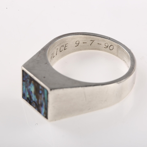 1431 - HARALD WILLIAM JENSEN - a large Danish sterling silver and abalone signet ring, setting height 11.7m... 