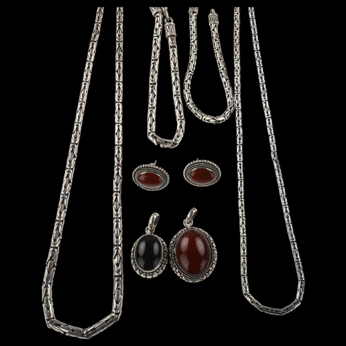 1444 - Various Continental silver jewellery, including pendant necklaces, bracelets etc, 142.2g gross