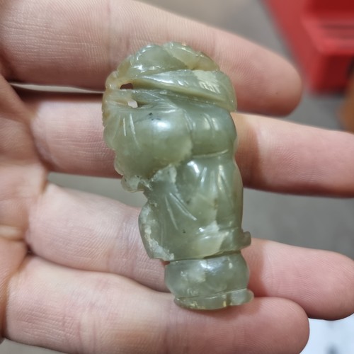 181 - 3 Chinese jade figures, 1 on wooden stand, largest 5.5cm