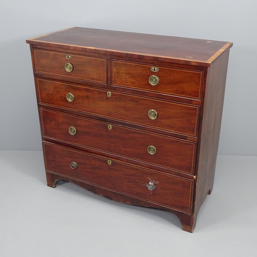 2052 - A Georgian crossbanded mahogany and satinwood-strung chest of two short and three long drawers. 106x... 