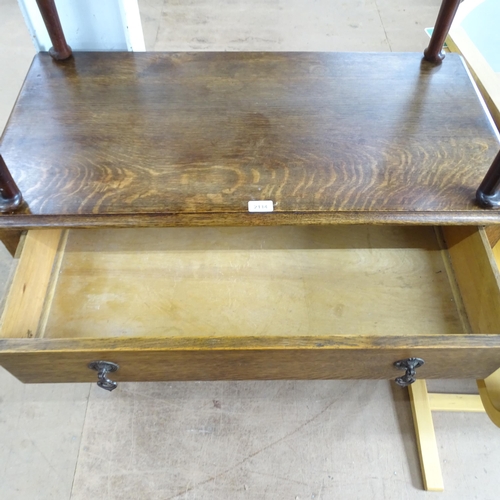 2114 - A vintage oak chest of 3 drawers. 90x80x46cm.