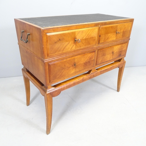 2518 - A 1920s Austrian Art Deco chest of four drawers with inset leather top. 84x72x38cm