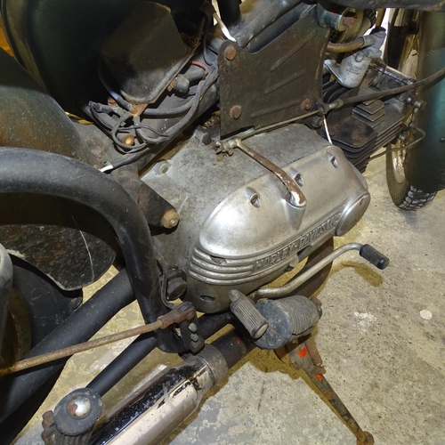 2590 - A Harley-Davidson Sprint 250 CC motorcycle, for restoration. License Plate : 772 XVX.