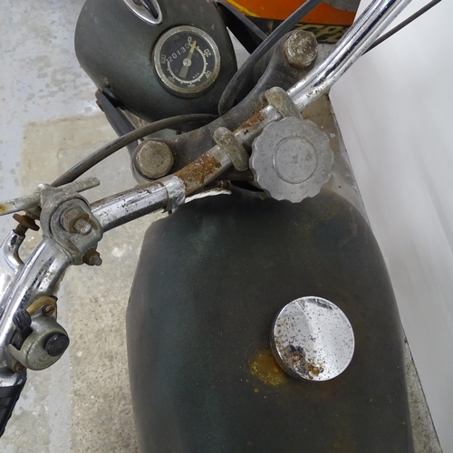 2590 - A Harley-Davidson Sprint 250 CC motorcycle, for restoration. License Plate : 772 XVX.