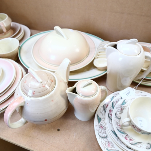 187 - A quantity of Susie Cooper china, including a breakfast set, tea set, various platters, plates etc