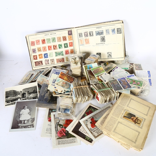 85 - A collection of loose cigarette cards, including Cries of London, botanical etc