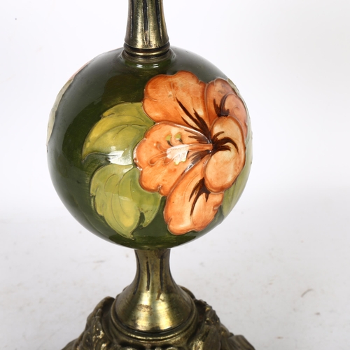 371 - A Moorcroft 