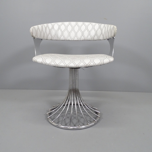 2223 - A mid-century design swivel desk chair with chrome wire base, in the manner of Warren Platner.