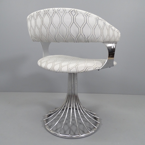 2223 - A mid-century design swivel desk chair with chrome wire base, in the manner of Warren Platner.