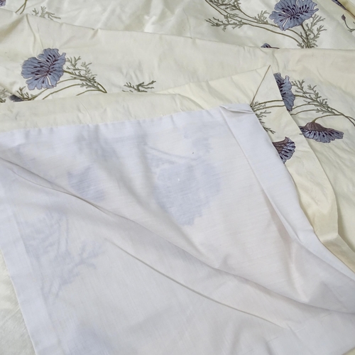 2321 - A pair of lined silk curtains with embroidered floral decoration. Dimensions (each curtain) - drop 2... 