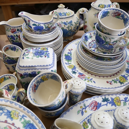 530 - Masons Regency pattern dinner and teaware, including jugs, teapot, and tureens