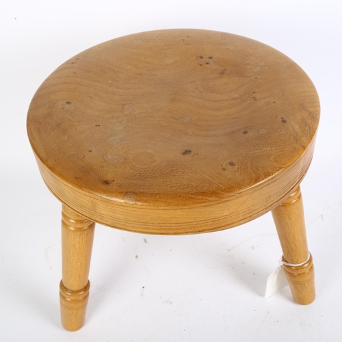 536 - An oak and elm 3-legged stool, H24cm