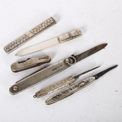 1026 - A group of 5 silver pocket knives