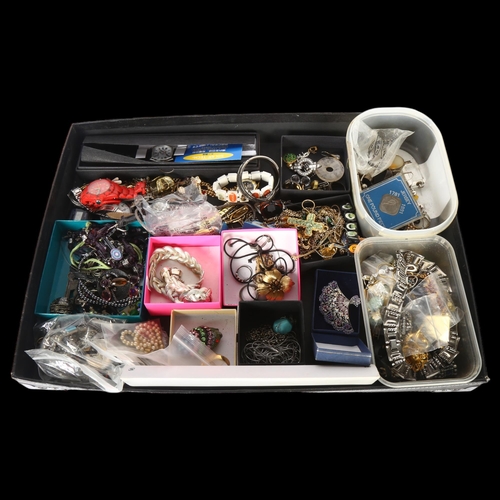 930 - A large tray of mixed costume jewellery, wristwatches, brooches etc