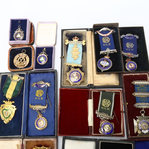 188 - A collection of silver Order of Buffalo and Masonic jewels, all cased (13)