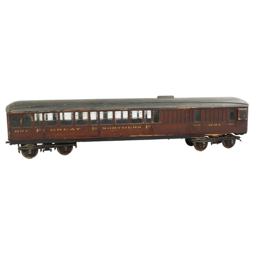 216 - A large scale First Great Northern rail carriage of wood construction, with metal under carriage, le... 