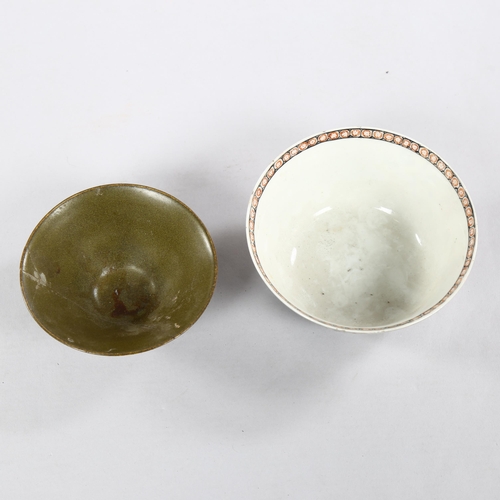 221 - An Antique Chinese export enamelled tea bowl, together with a green glazed tea bowl, largest diamete... 