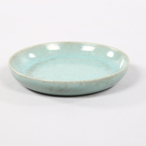 222 - A small blue crackle glazed Ming style dish, diameter 11.3cm