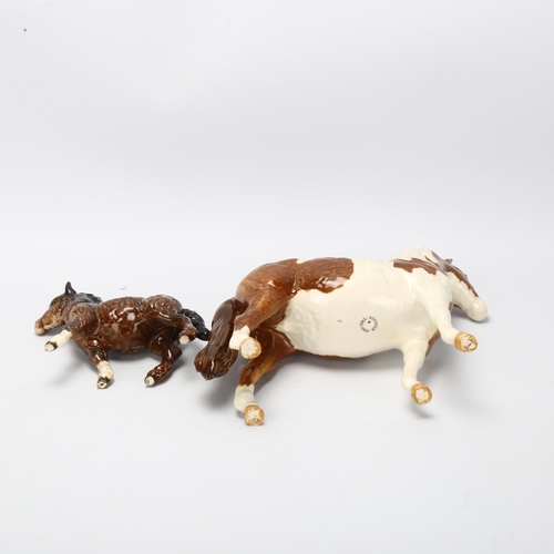 40 - BESWICK - Connemara horse, height 16cm, and Beswick foal (ear chipped) (2)