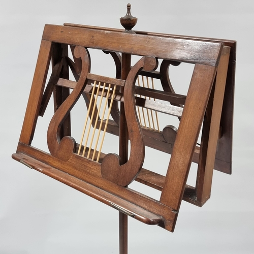 133 - A 19th century mahogany duet music stand